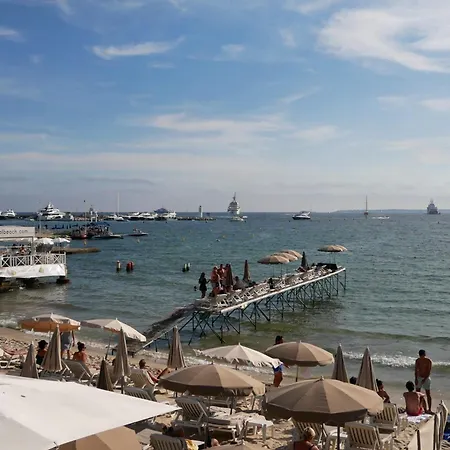 Pleasant With View Sea Beaches Antibes